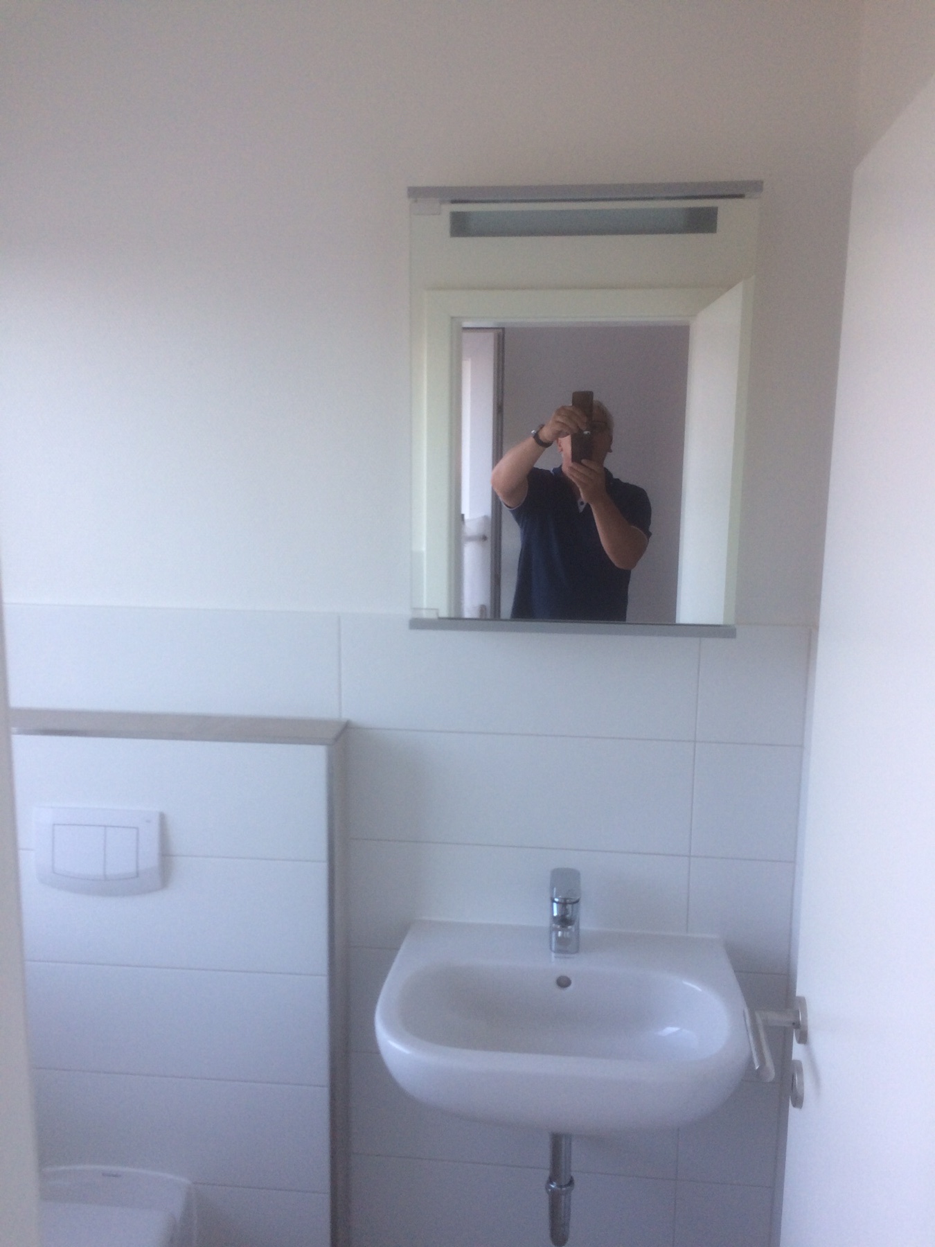 badezimmerspiegelschrank-welche-marke-ist-empfehlenswert-240376-1.JPG