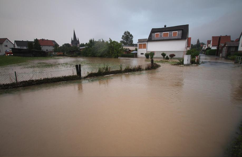 grundrissplanung-und-ausrichtung-stadtvilla-2-wohneinheiten-441141-1.jpg