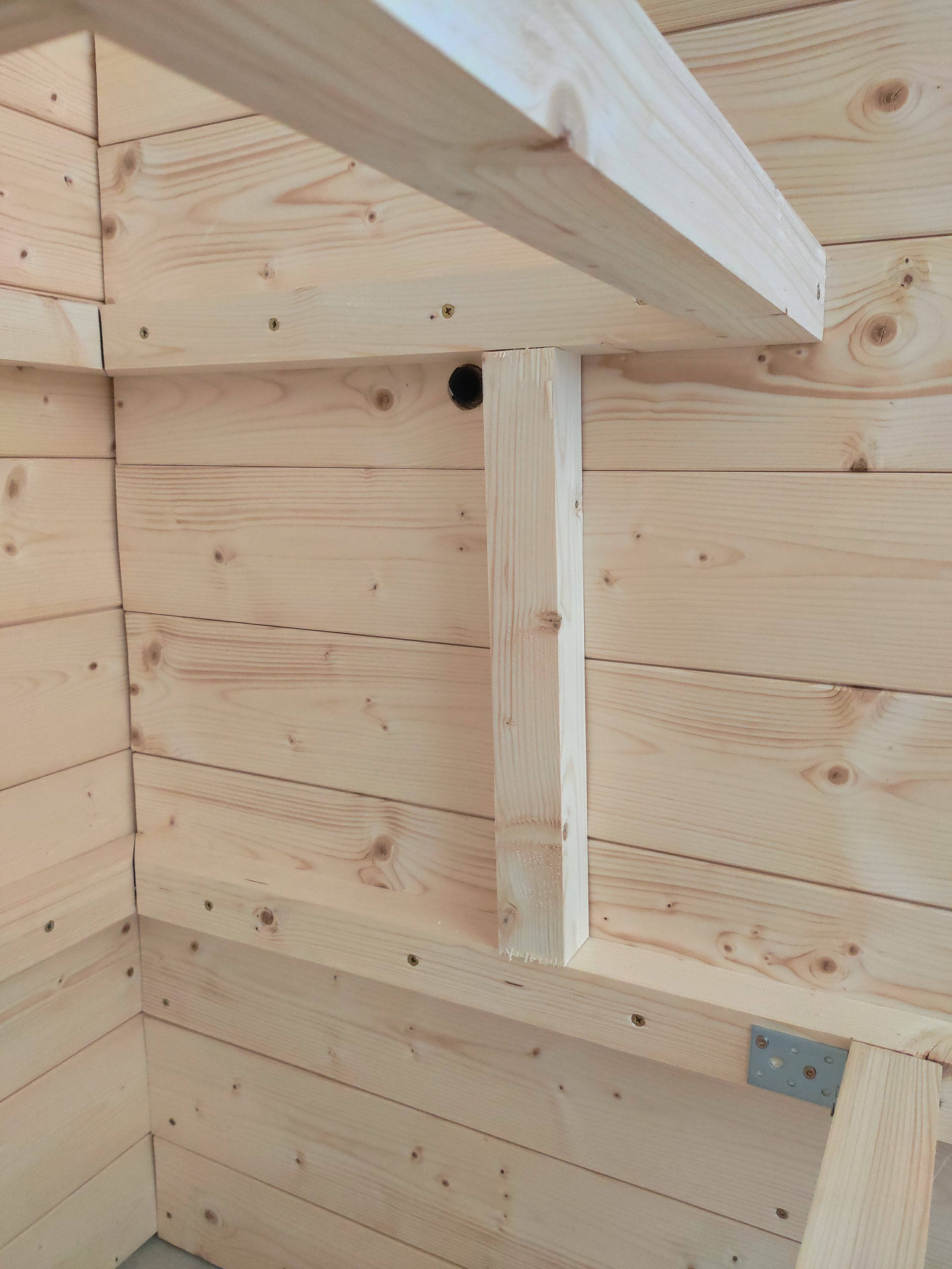sauna-selbst-bauen-mit-dachschraege-anregungenhinweiseplanungen-467574-4.jpg
