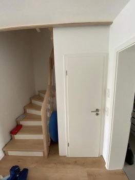 á… Schrank Unter Der Treppe Oder Kleiner Abstellraum